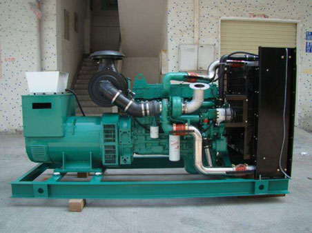 太原1100kw康明斯柴油发电机组